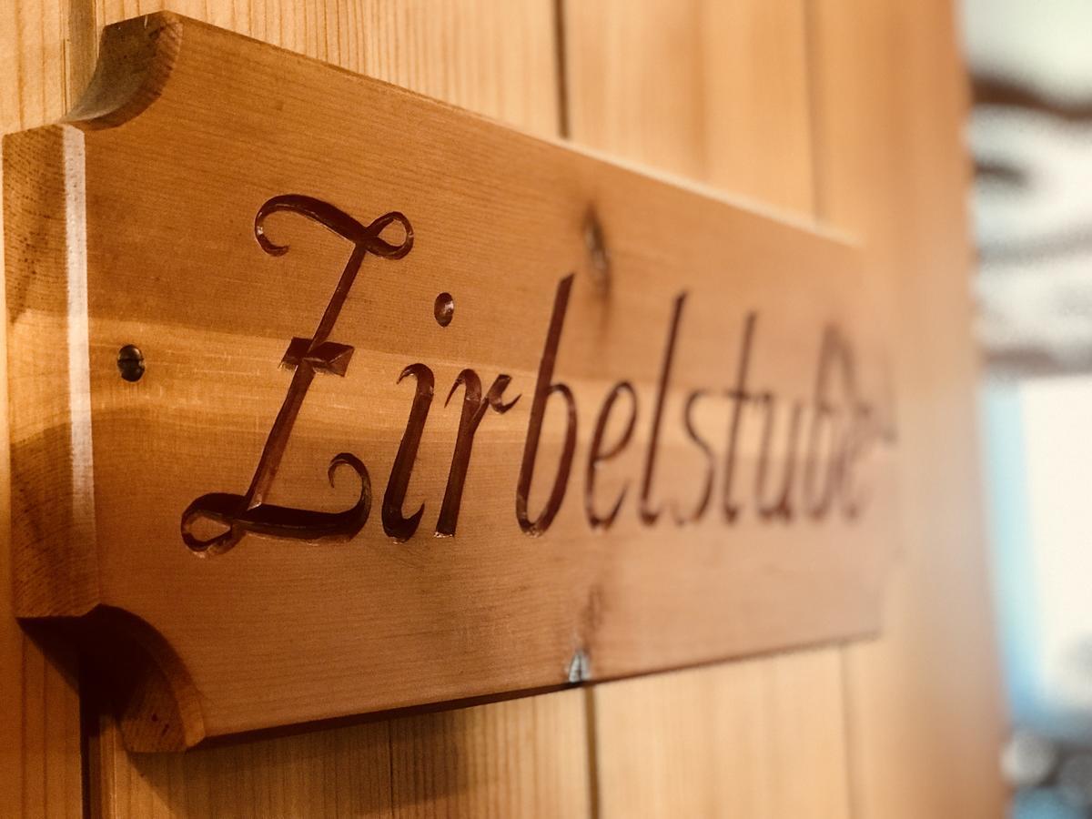 Hotel Zum Engel Mespelbrunn Esterno foto