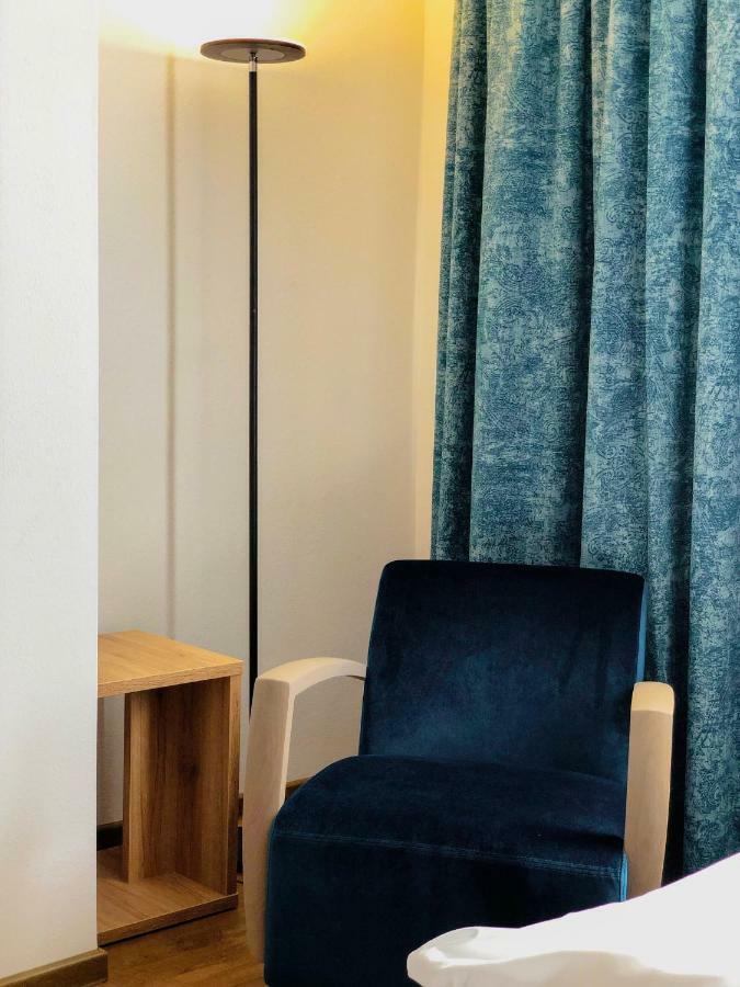 Hotel Zum Engel Mespelbrunn Esterno foto